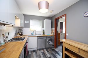 Kitchen- click for photo gallery